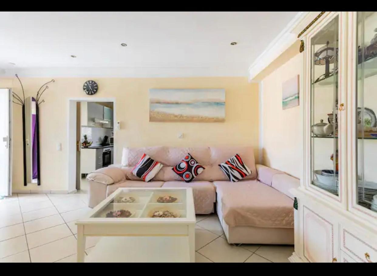 Villa Eva Asiana Guesthouse With Shared Pool Benissa Buitenkant foto